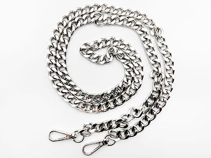 CATENE METALLO CON MOSCHETTONI DA 110 CM